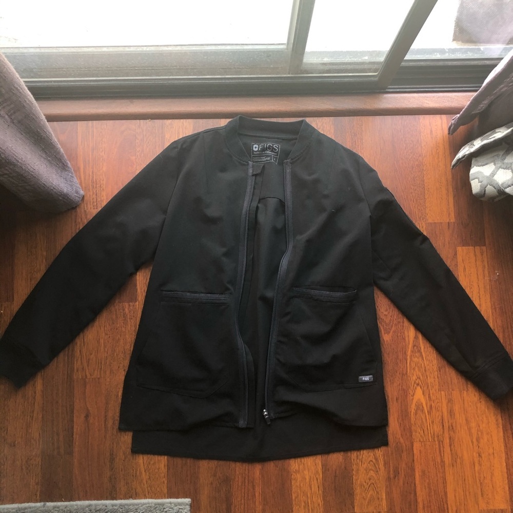 Figs light weight jacket : technical collection